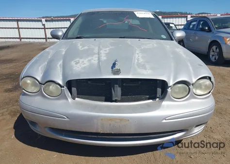 2002 Jaguar X-Type 3.0L из США, поврежденный, VIN SAJEA53C92WC43946